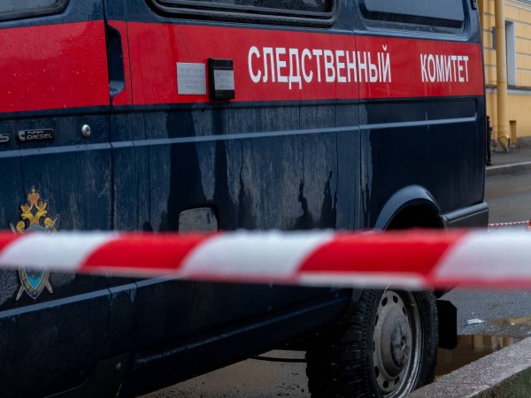 


                            Жестоко убивал сковородой и потрошил: подробности зверского убийства семьи адмирала ВМФ Лобанова в Петербурге
                            


                        