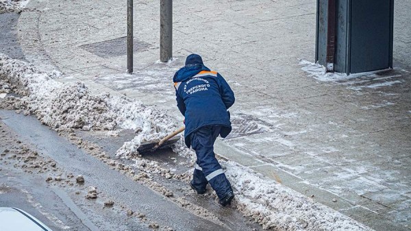 Синоптики спрогнозировали небольшие осадки и гололед в Москве 26 декабря
Синоптики спрогнозировали небольшие осадки и гололед в Москве 26 декабря