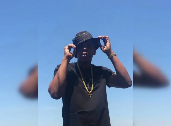Рэпера Jay-Z назвали соучастником дела P. Diddy об изнасиловании 13-летней Рэпера Jay-Z назвали соучастником дела P. Diddy об изнасиловании 13-летней