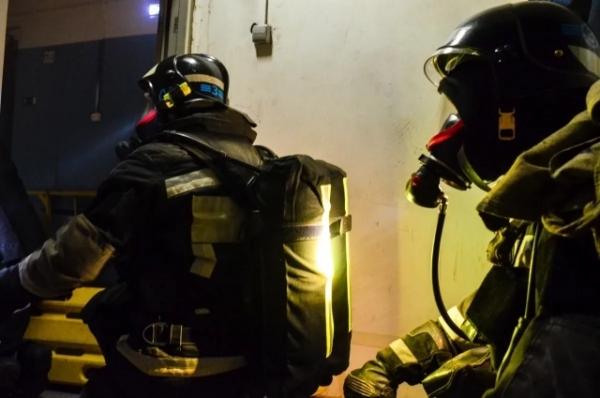ВСУ атаковали Сызранский НПЗ в Самарской области
ВСУ атаковали Сызранский НПЗ в Самарской области
