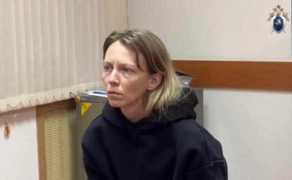 Стало известно, как пермячка объяснила таксисту перевозку чемодана с телом убитого сына Стало известно, как пермячка объяснила таксисту перевозку чемодана с телом убитого сына