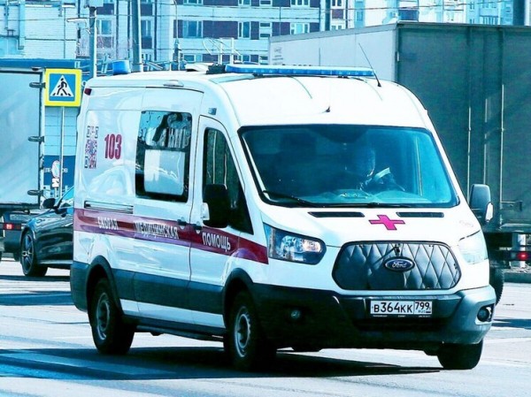 Толпу пешеходов в центре Москвы сбил научный сотрудник института океанологии Толпу пешеходов в центре Москвы сбил научный сотрудник института океанологии