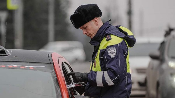 
                    Госавтоинспекция объявила массовые проверки водителей

        