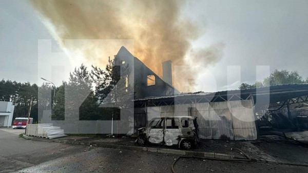 Три человека погибли в результате пожара в подмосковной деревне Молзино
Три человека погибли в результате пожара в подмосковной деревне Молзино