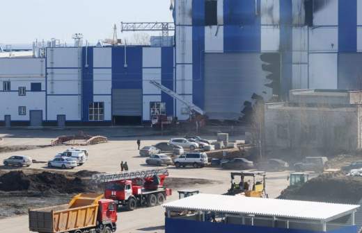 
                    В Москве два кондитера погибли при пожаре на пряничном производстве

        