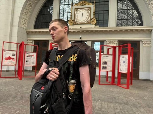 &laquo;Мы приняли помощника машиниста, спросили, что с его начальником&raquo;: потерпевшие в крушении поезда под Брянском рассказали о пережитом кошмаре