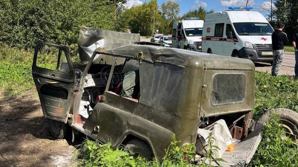 Двое детей и трое взрослых пострадали в ДТП под Вологдой
Двое детей и трое взрослых пострадали в ДТП под Вологдой