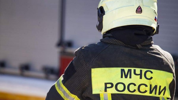 
                    Возгорание ликвидировано в промзоне в Ленинградской области

        