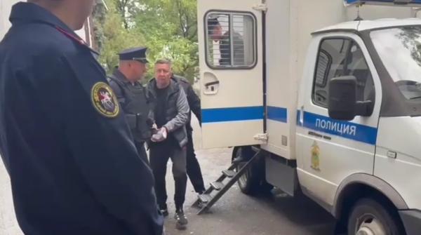 Суд арестовал главу Крымского района Кубани Леся