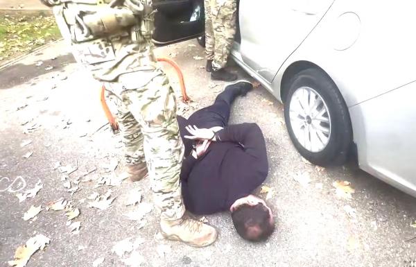 В Сочи таксиста задержали за попытку украсть деньги со счёта участника СВО