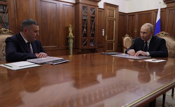 Песков анонсировал звонок Путина пострадавшему в ДТП Хинштейну Песков анонсировал звонок Путина пострадавшему в ДТП Хинштейну