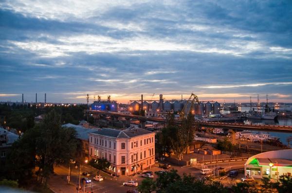 Взрывы прогремели в Одессе после объявления тревоги Взрывы прогремели в Одессе после объявления тревоги