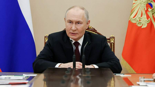 Путин выразил соболезнования в связи с убийством Хаменеи
Путин выразил соболезнования в связи с убийством Хаменеи