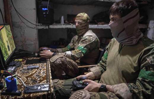 Два человека погибли и четыре пострадали при атаках ВСУ на Запорожскую область
Два человека погибли и четыре пострадали при атаках ВСУ на Запорожскую область