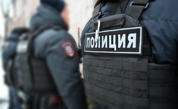 Трое полицейских в Москве погибли из-за дистанционной детонации взрывных устройств Трое полицейских в Москве погибли из-за дистанционной детонации взрывных устройств
