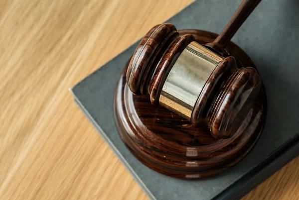 Приморец получил срок из-за вымогательства 30 млн за отправку осуждённого на СВО