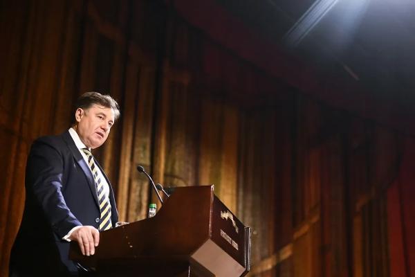 ВККС рассмотрит вопрос о прекращении отставки экс-судьи Верховного суда Момотова
