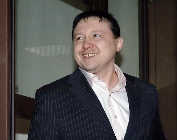 Беглого нотариуса Садретдинова экстрадировали из Таиланда в Россию Беглого нотариуса Садретдинова экстрадировали из Таиланда в Россию