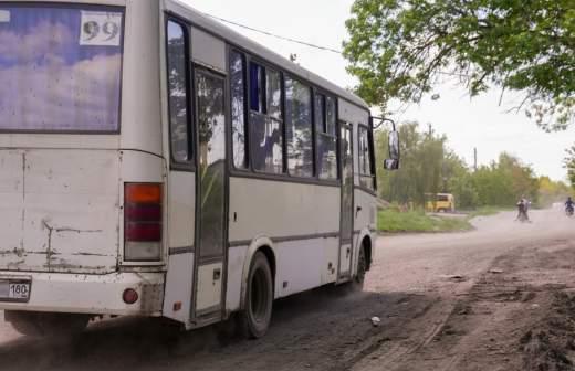 Семь человек пострадали при ударах ВСУ по Брянской области
Семь человек пострадали при ударах ВСУ по Брянской области